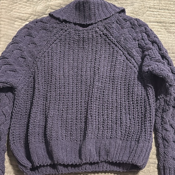 Sweater - Picture 3 of 3